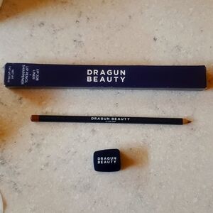 Dragon Beauty | Lip Job Liner + Lip Pencil Sharpener | 2.0 cc